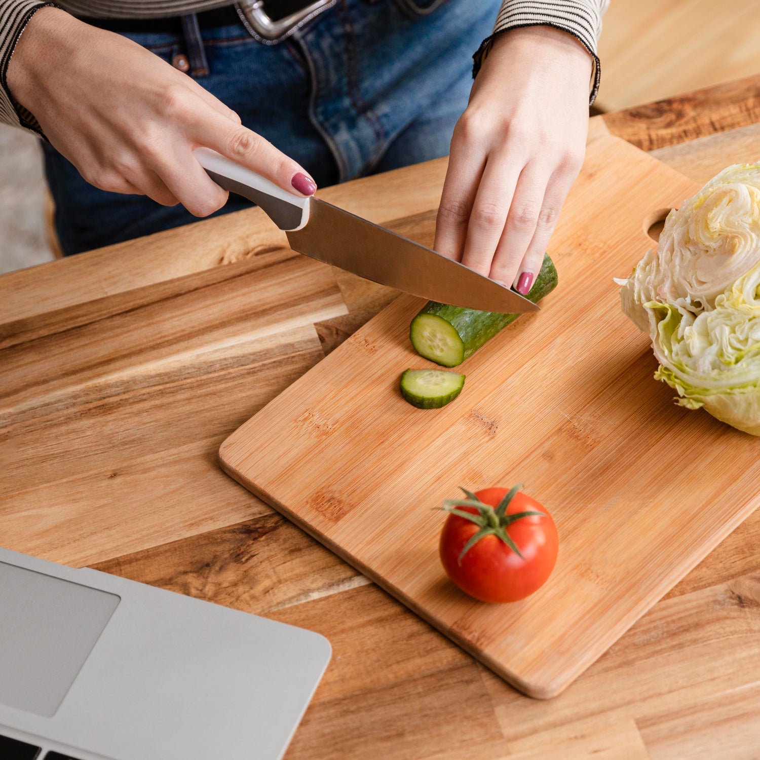 Big size kitchen chopping board, versatile use Big size kitchen chopping board, versatile use